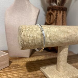 925 Sterling Silver Hinged Bangle Bracelet